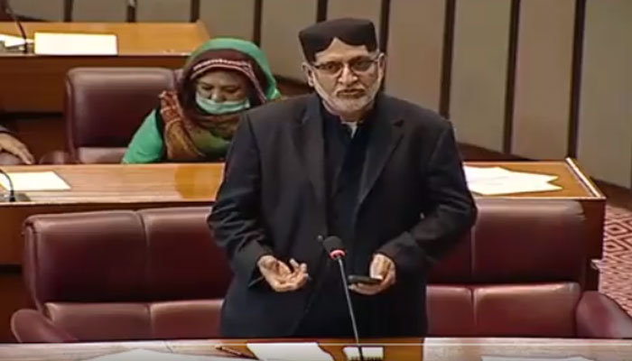 Balochistan National Party-Mengal (BNP-M) chief Sardar Akhtar Mengal speaks at a Parliament session. — Twitter/@sakhtarmengal