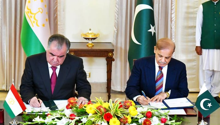 Pakistan, ‘Orta Asya ile enerji ve karayolu bağlantıları oluşturmayı’ hedefliyor
