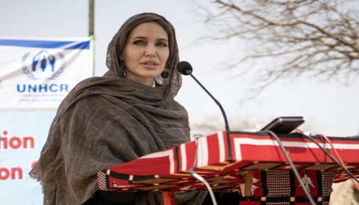Angelina Jolie mundur sebagai utusan pengungsi PBB