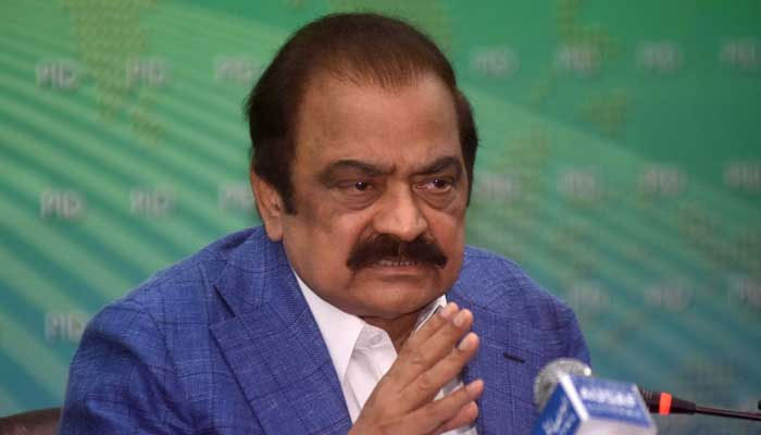 Interior Minster Rana Sanaullah addresses a press conference at Pakistan Information Department in Federal Capital on October 17, 2022. — APP/File