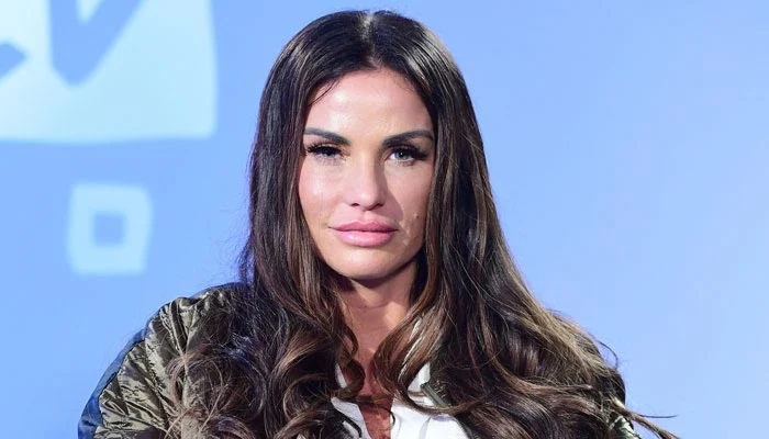 Katie Price hangs out after Carl Woods moved out of her Mucky Mansion