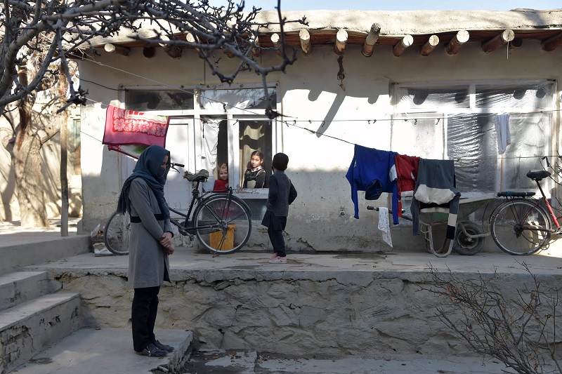 Ebe olma hayalleri kuran Marwa, kadınların sağlık hizmetlerinden mahrum kaldığı Afganistan'ın ücra bölgelerini ziyaret etmeyi planlamıştı.— AFP