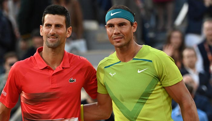 Novak Djokovic (solda) ve Rafael Nadal, 2023 sezonuna Avustralya'da başlıyor.  — AFP/ Dosya