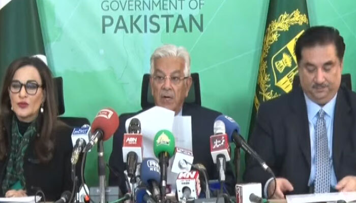 Federal ministers Sherry Rehman (from left to right), Khawaja Asif and Khurram Dastgir Khan address a press conference after a federal cabinet meeting on January 3, 2022. — Screengrab