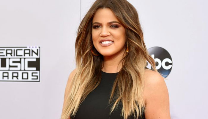 Khloe Kardashian gives fans glimpse into her working out in gym