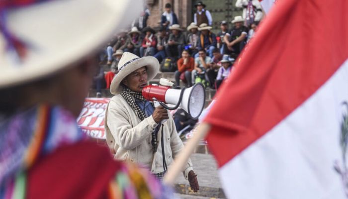 Cusco میں مظاہروں نے پیرو میں حکومت کے خلاف تازہ ترین کارروائی کی نشاندہی کی، جہاں مظاہرین اور سیکورٹی فورسز کے درمیان ہفتوں سے جھڑپیں ہوتی رہی ہیں۔— AFP/file