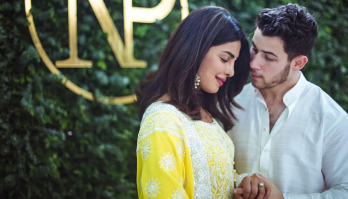 Nick Jonas spills beans about his proposal to Priyanka Chopra