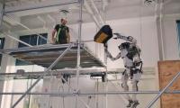 New Boston Dynamics video shows robot that can grab and throw