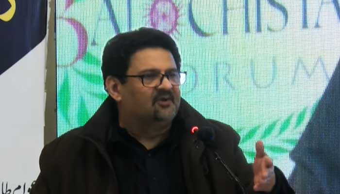 Former finance minister Miftah Ismail address a national dialogue ceremony in Quetta. — YouTube/HumNewsLive