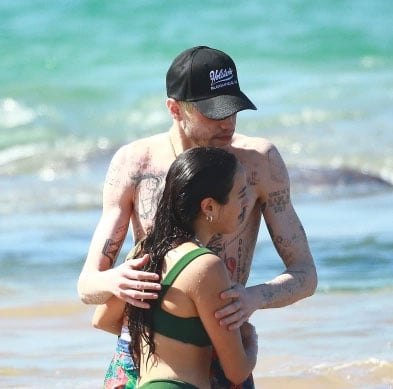 Pete Davidson, Chase Sui Wonders fuel more dating rumours with beach getaway