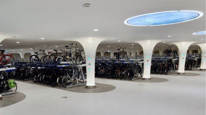 This underwater parking garage fits 7,000 bicycles 