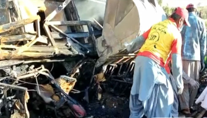 Lasbela’daki otobüs kazasında 39 şahıs öldü, dört şahıs yaralandı