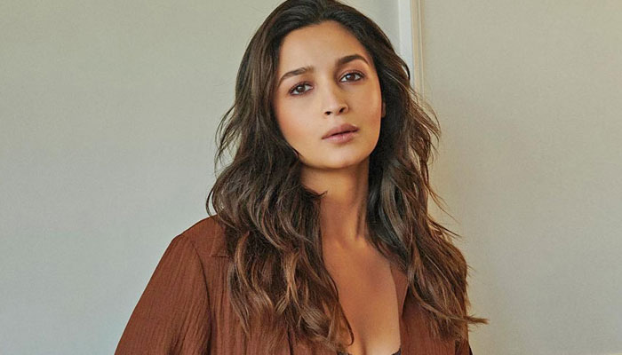 Alia Bhatt is pretty happy to see Pathaans success, says every film should break the record of other films at the box office