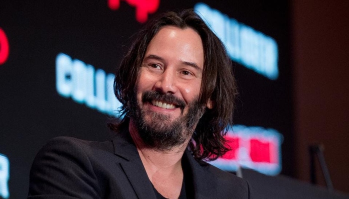 Keanu Reeves surprises pub staff with rare appearance in small English town