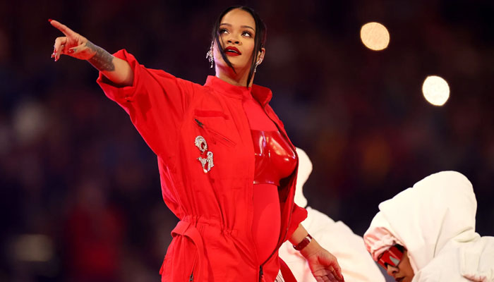 Rihannas edgy Super Bowl outfit inspired by Kanye West?
