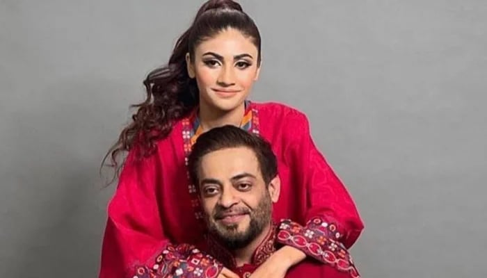 Renowned television personality Aamir Liaquat and his wife Dania Shah. — Instagram/@SyedaDaniaShah