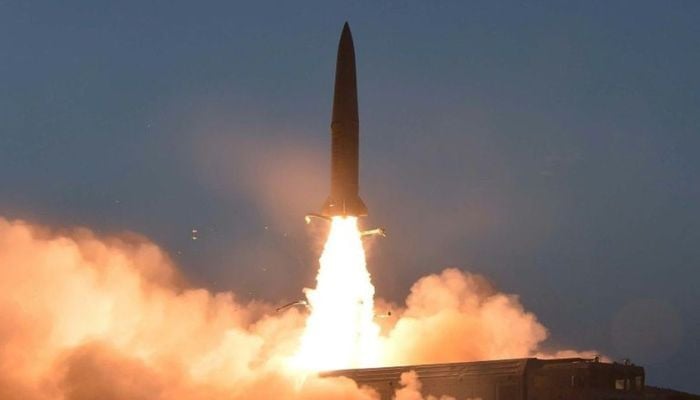 Seul, Şimal Kore’nin belirsiz balistik roket ateşlediğini söylemiş oldu