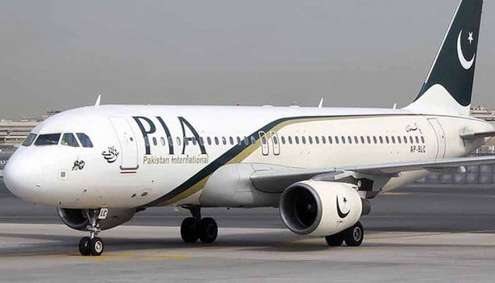 PIA announces further cut in fares for students