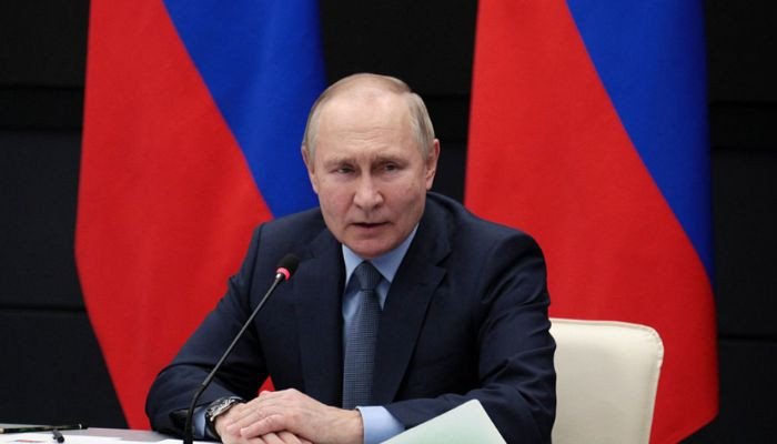 Putin: Batı, Rusya ile işi bitirmek istiyor