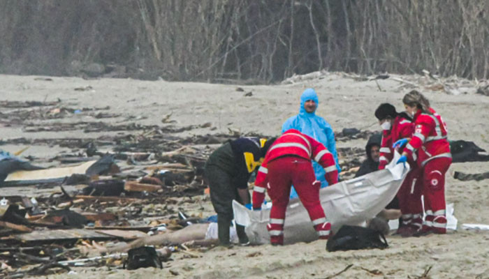 İtalya’daki tekne faciasında hayatta kalan 16 Pakistanlı ‘fizyolojik olarak iyi durumda’