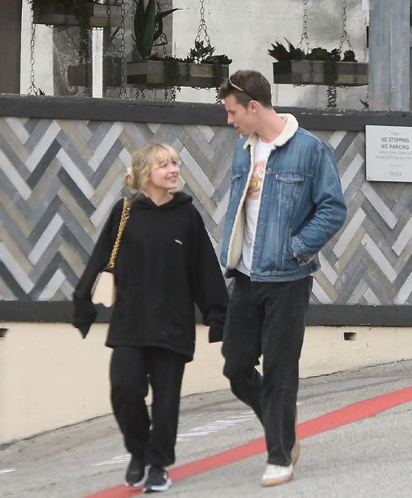 Shawn Mendes and Sabrina Carpenter step out for stroll amid romance rumours