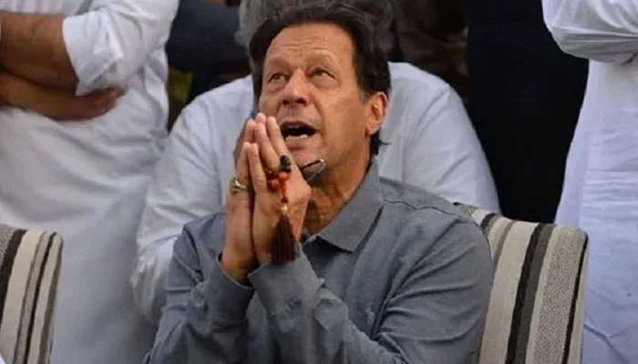 PTI Başkanı Imran Khan, İslamabad'daki bir baskı sırasında resmedildi.  — AFP/Dosya