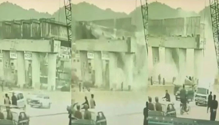 İnşaat halindeki İslamabad üst geçidinin bir kısmı çöktü