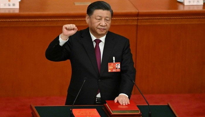 Çin’de Xi, cumhurbaşkanı olarak zamanı üçüncü periyodunu teslim etti