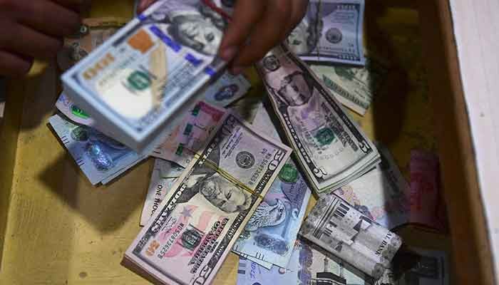 Rupee makes gains against US dollar in interbank market