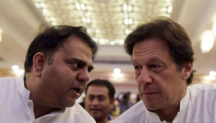Imran Khan ve Fawad Chaudhry’nin tutuklama emri askıya alındı