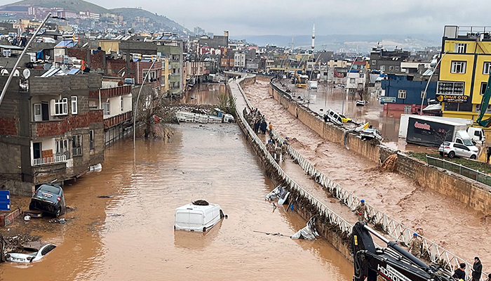 15 Mart 2023'te Türkiye'nin güneydoğusundaki Şanlıurfa'daki sel sularının görünümü. — AFP