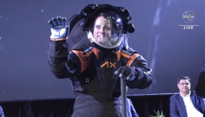 İnanılmaz yeni NASA uzay giysisine bir göz atın