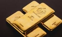 Gold price surges by Rs1,100 per tola in Pakistan