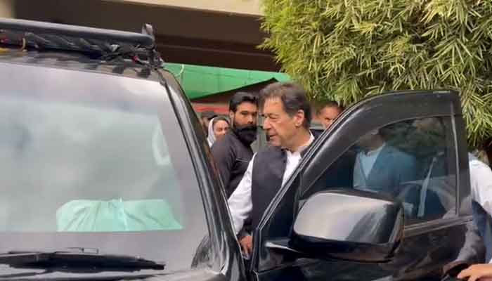 PTI chief Imran Khan departs for Islamabad from Lahore, on March 18, 2023. — Twitter/@ptiofficial