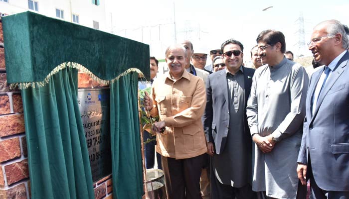 Prime Minister Shehbaz Sharif inaugurates 330MW Thal Nova Power Plant at Thar. — Twitter/@PakPMO