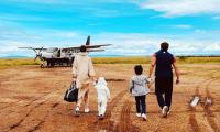 Kareena Kapoor bids goodbye to 'South Africa' with an iconic family picture