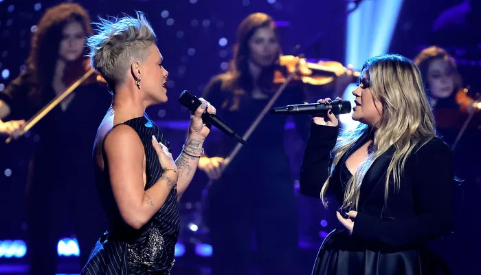 Pink and Kelly Clarkson sing moving duet at 2023 iHeartRadio Music Awards: WATCH