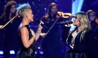 Pink And Kelly Clarkson Sing Moving Duet At 2023 IHeartRadio Music Awards: WATCH