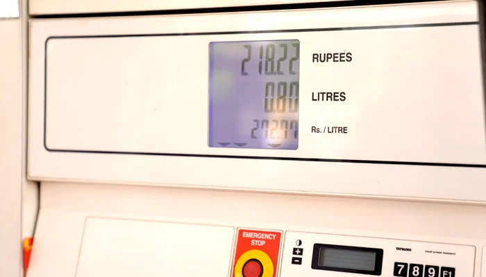Petrol price and litres displayed on a digital screen at a petrol pump in Karachi, on March 17, 2023. — The News