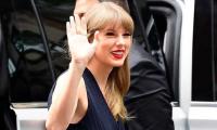 Taylor Swift Attracts Massive Praise For Her Sweet Gesture To A Young Fan During Live Show