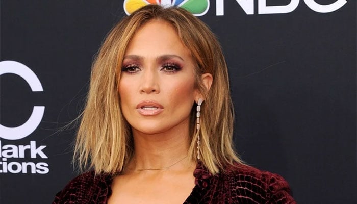 Jennifer Lopez likely to anger Michael Jordan fans as she promotes Ben Afflecks Air