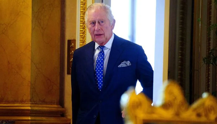 King Charles will follow in footsteps of Queen Elizabeth: ‘Never abdicate’
