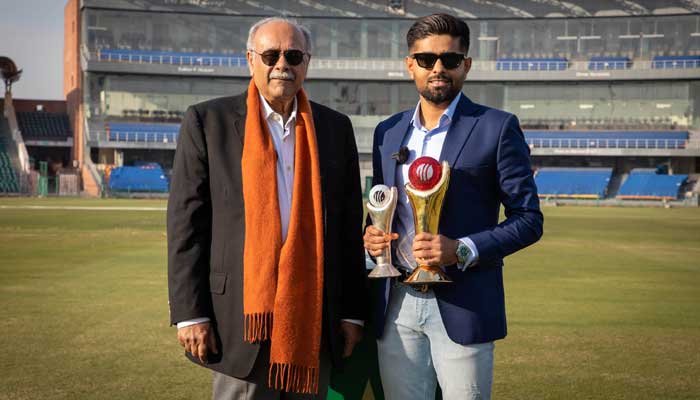PCB Management Committee Chairman Najam Sethi presents Sir Garfield Sobers Trophy for ICC Mens Cricketer of the Year and ICC Mens ODI Cricketer of the Year award to Pakistan captain Babar Azam. — Twitter/@TheRealPCB