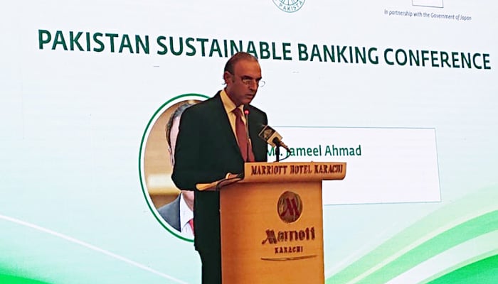 State Bank of Pakistan (SBP) Governor Jameel Ahmad addresses the Pakistan Sustainable Banking Conference in Karachi on November 9, 2022. — APP/File