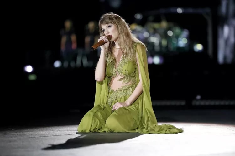 Taylor Swift drops jaws in fairycore dress on Eras Tour post-Joe Alwyn split