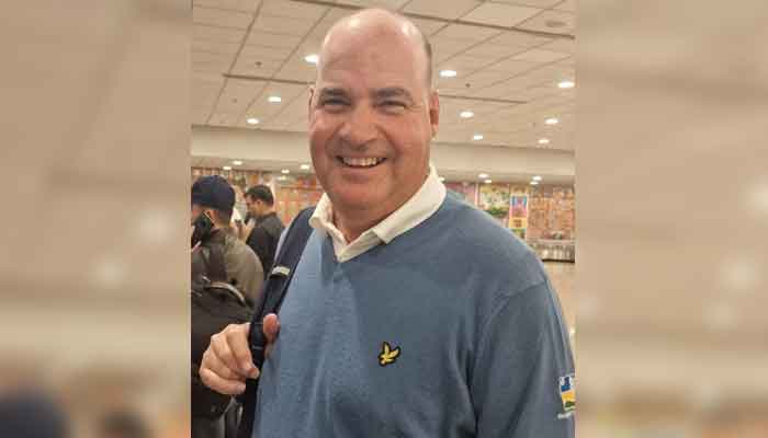 Mickey Arthur upon arrival in Islmabad. — PCB