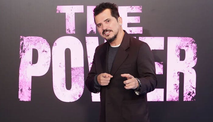 The Power star John Leguizamo tips waiters, valets with $100 bills: This Aint the 70s