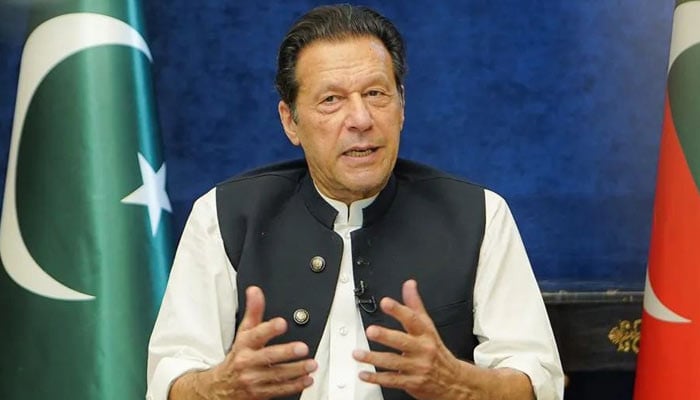 Imran Khan, bilet dağıtımıyla ilgili tepkilerin arkasından araştırma komitesini genişletmeyi düşünüyor