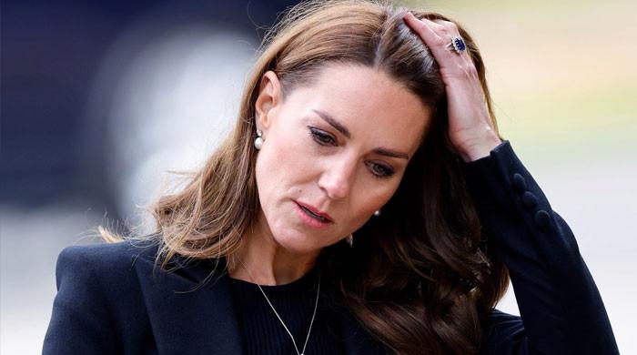 Kate Middleton ‘utterly resents’ Meghan Markle: ‘There is now a chasm’