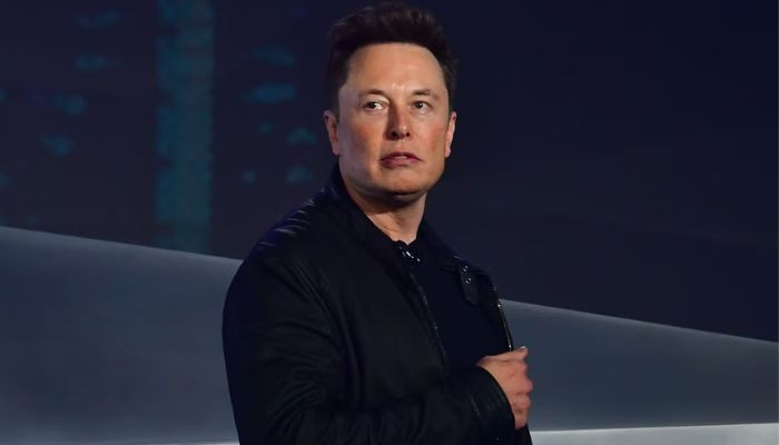Elon Musk ve Chuck Schumer, suni zeka ve ulaşımın geleceği hakkında fikirlerini paylaşıyor